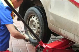 杏花岭区附近拖车24小时服务热线电话