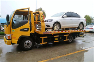 杏花岭区附近拖车救援24小时服务热线